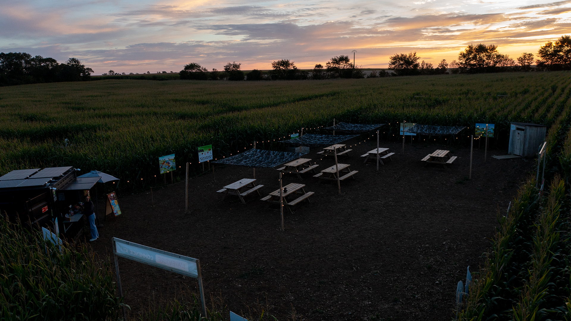 Groupe soireenetreprise pop corn labyrinthe