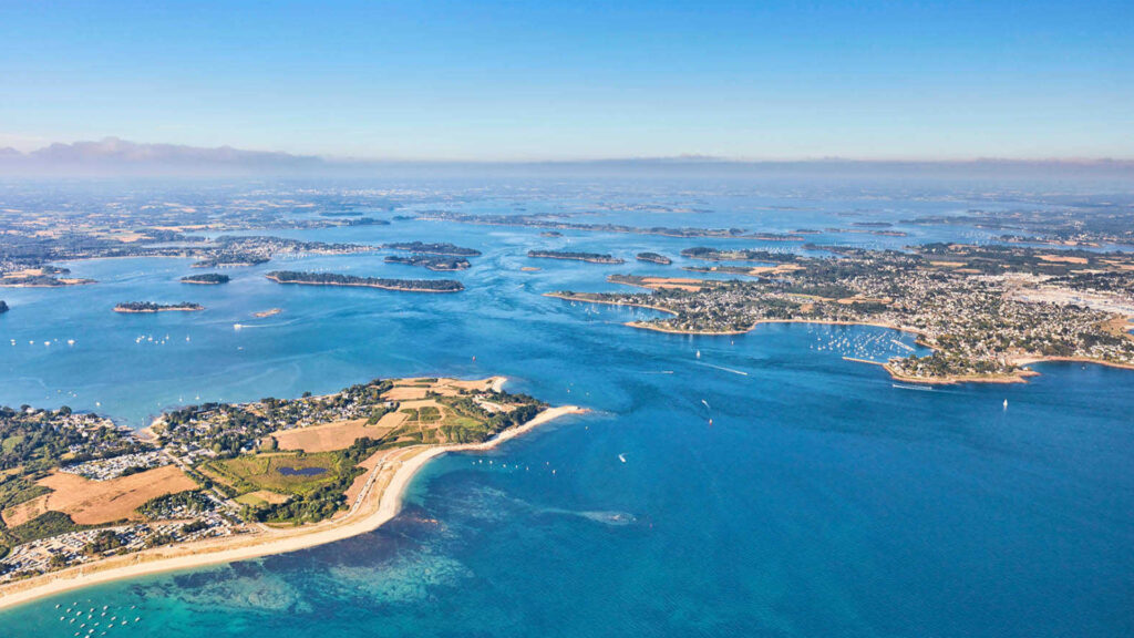 Golfe du morbihan vue aerienne crtb ad5488 lamoureux alexandre