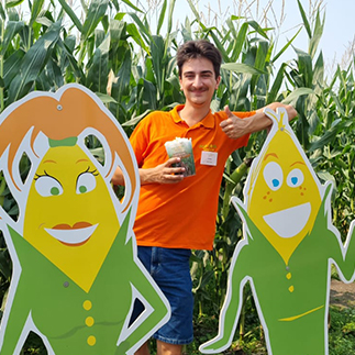 Photo recrutement pop corn labyrinthe aurelien