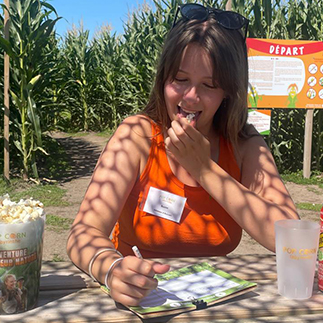 Photo recrutement pop corn labyrinthe suzon